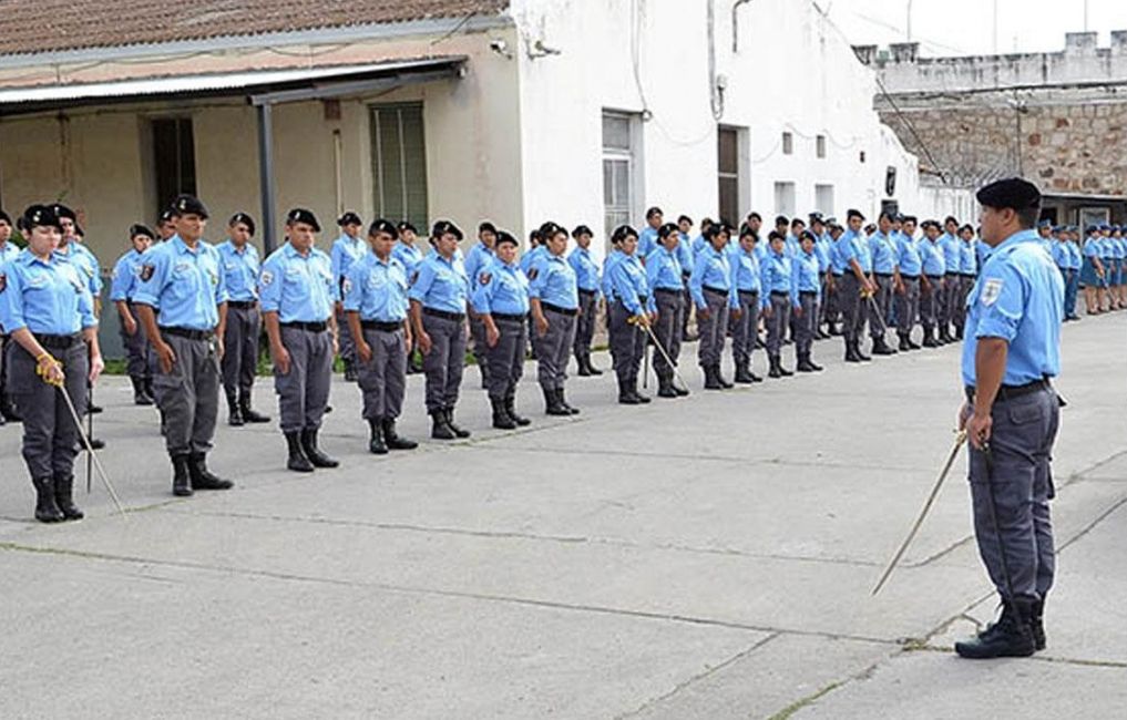 79732-abren-las-inscripciones-del-servicio-penitenciario
