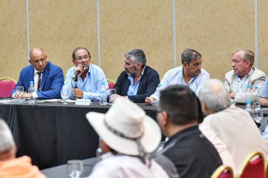 Ablande | Comenzó la paritaria entre el Gobierno provincial y los ...