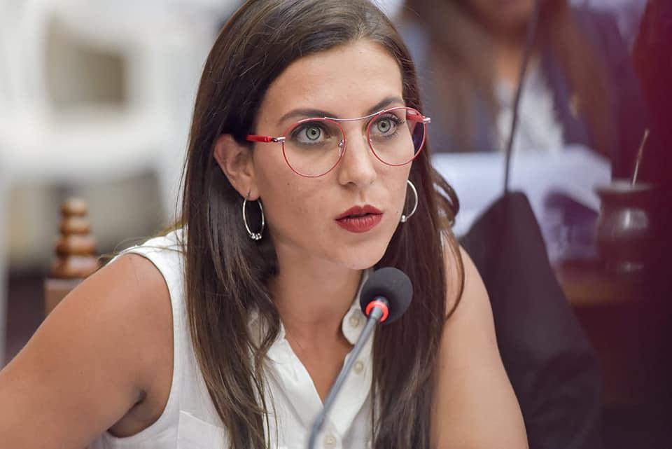 Cualquier bondi la deja bien: Paula Benavides asumirá como secretaria de Gobierno | OPINORTE.com.ar