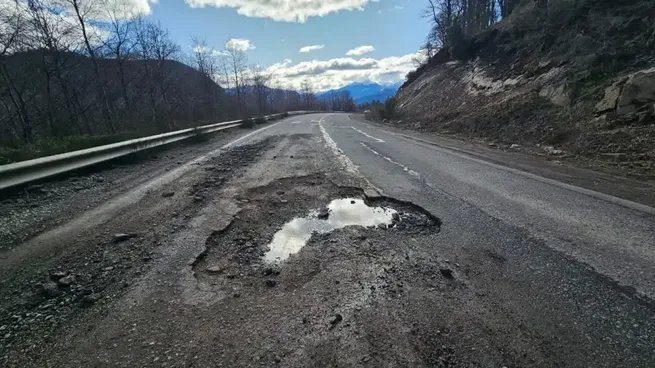 La plata de las rutas, en la timba: en Salta las rutas nacionales siguen  esperando | OPINORTE.com.ar